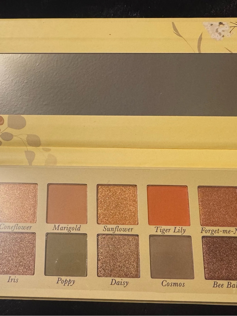 Laura Geller Wildflower Wishes Eyeshadow Palette - Yellow & Gold Accents
